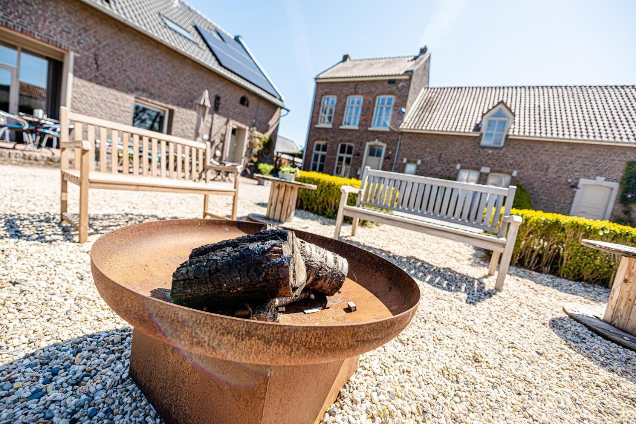 Bed & Breakfast Ohé en Laak Exteriör bild
