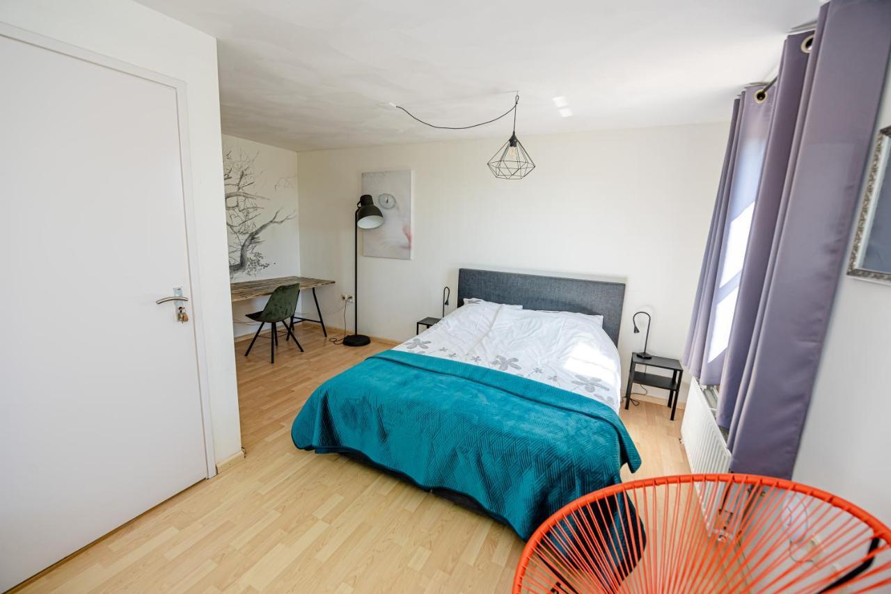 Bed & Breakfast Ohé en Laak Exteriör bild